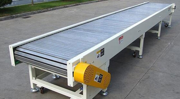 板式輸送機(jī)的基本結(jié)構(gòu)是什么？